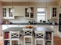 Kitchen based on movie 'Something's gotta give'.