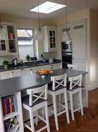 Kitchen based on movie 'Something's gotta give'.