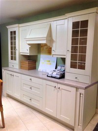 Cream painted Traditional Kitchen